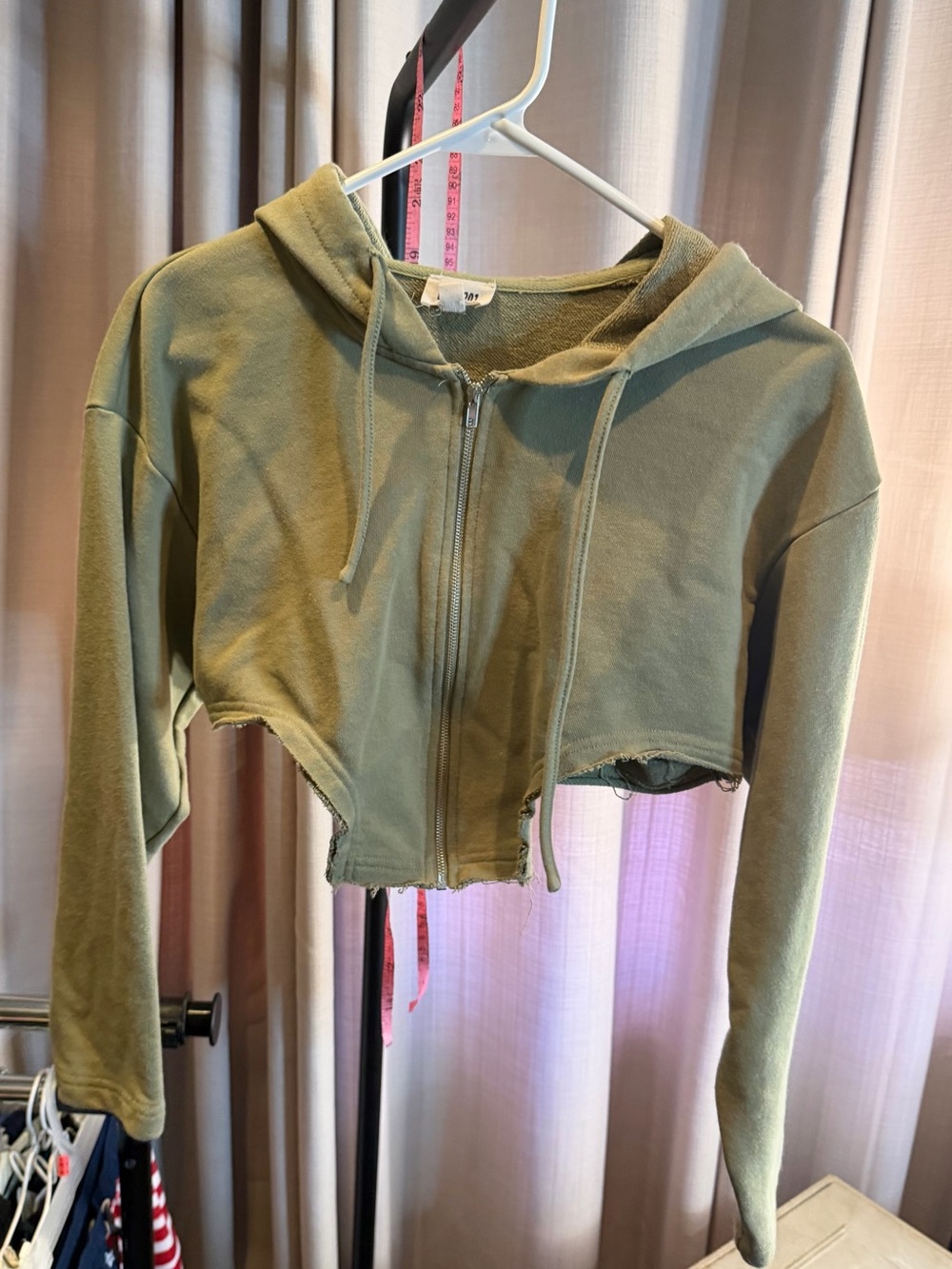 Cropped Olive Green Zip-Front Hoodie with Raw Hem